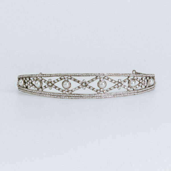 Tiara Roma