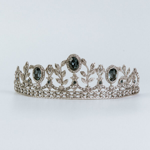 Tiara Rusia Oval
