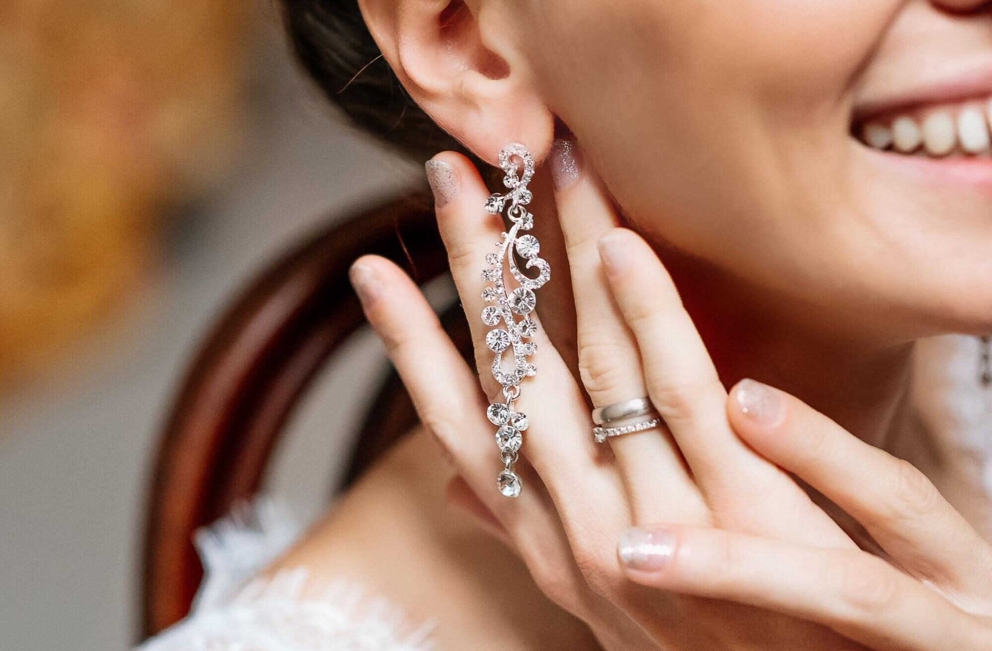 como limpiar joyas de plata