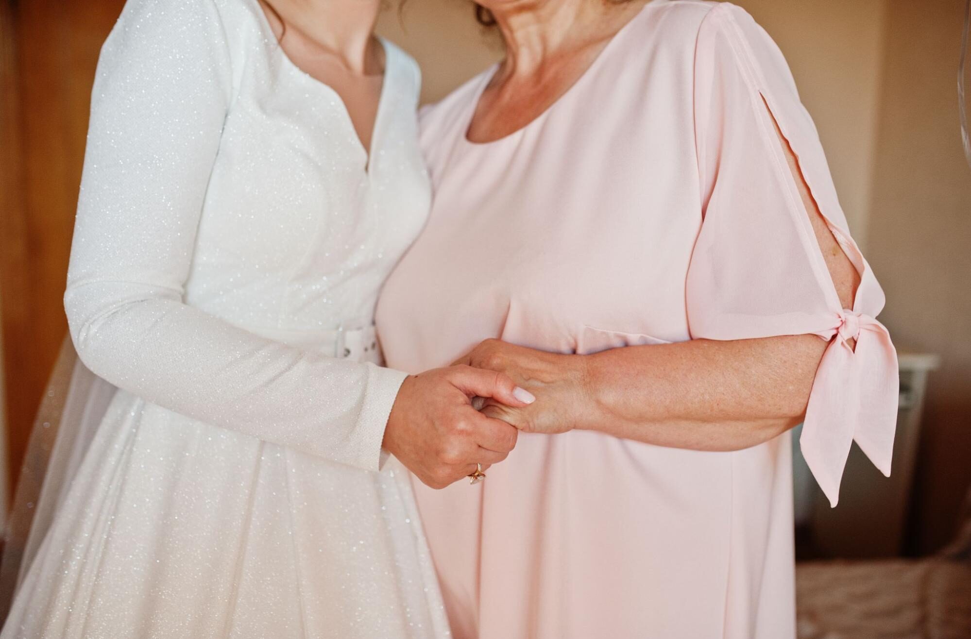 joyas que debe llevar una madrina de boda